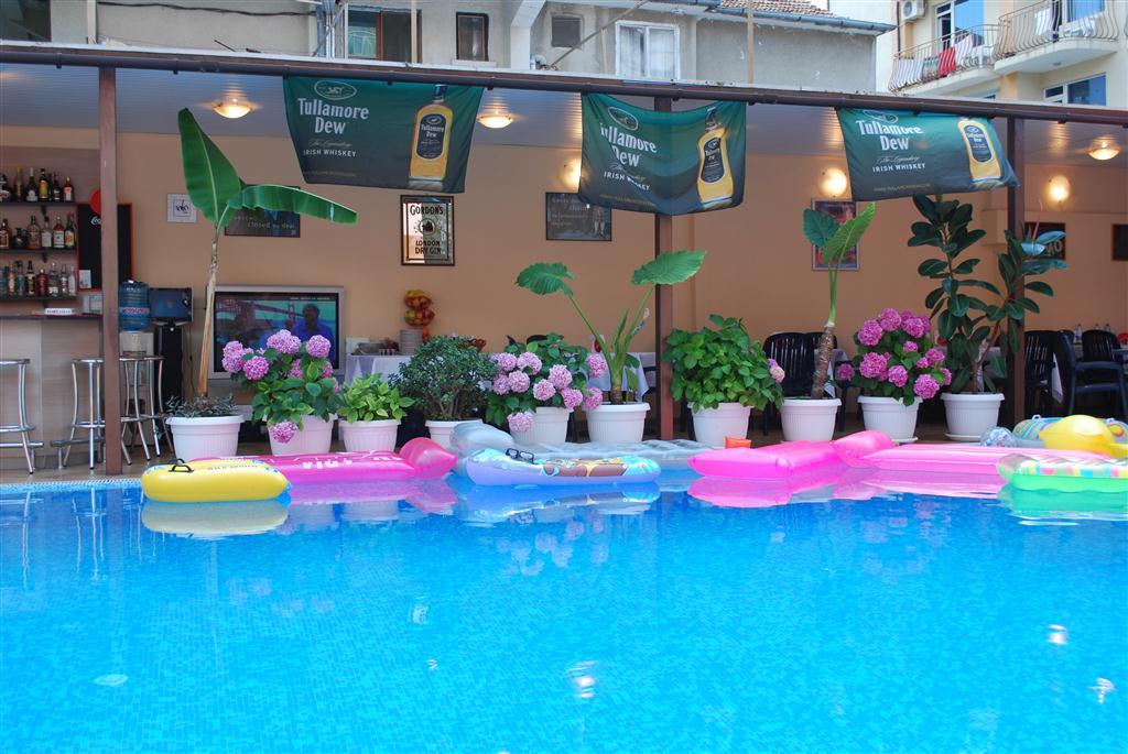 Italia Hotel Νεσέμπαρ Εξωτερικό φωτογραφία