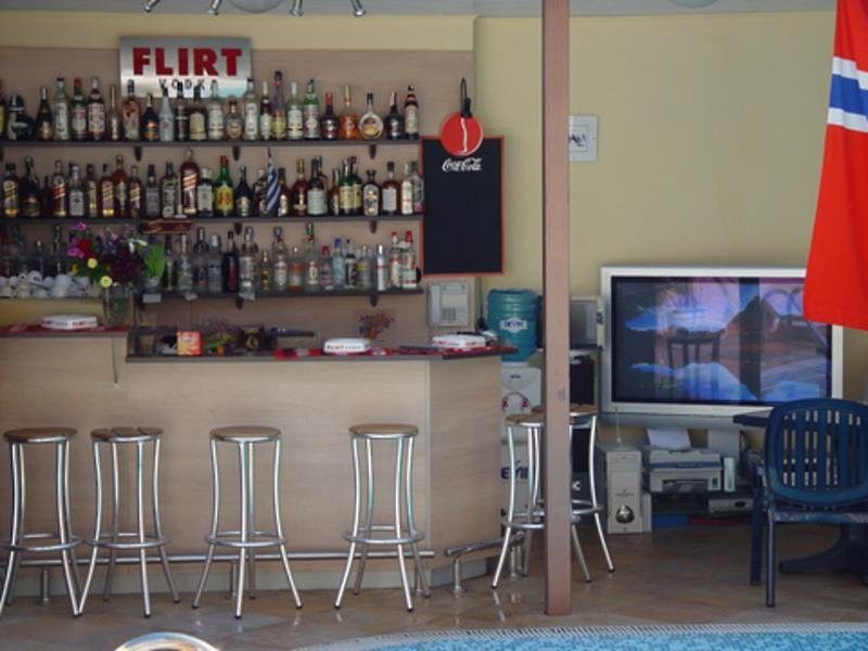 Italia Hotel Νεσέμπαρ Εξωτερικό φωτογραφία