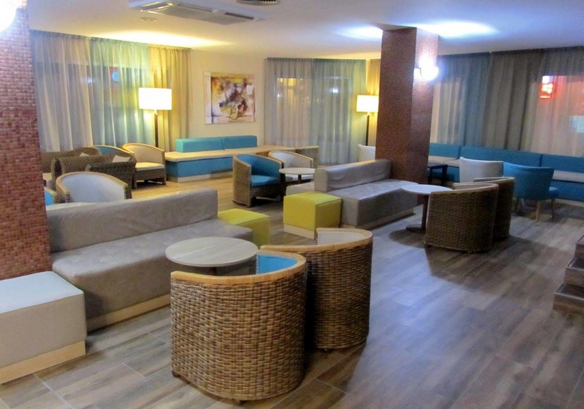 Italia Hotel Νεσέμπαρ Εξωτερικό φωτογραφία